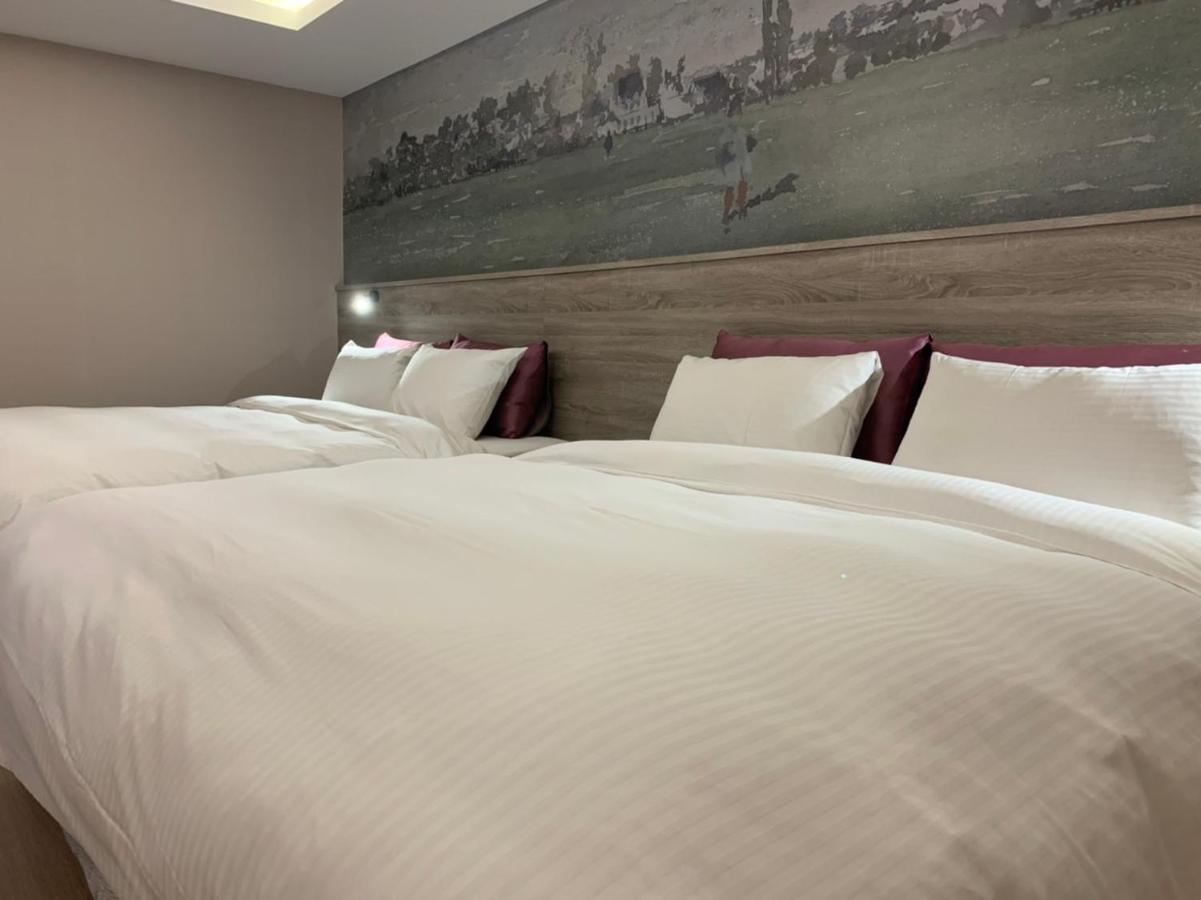 Yuhao Hotel - Hsinchu Branch Екстер'єр фото