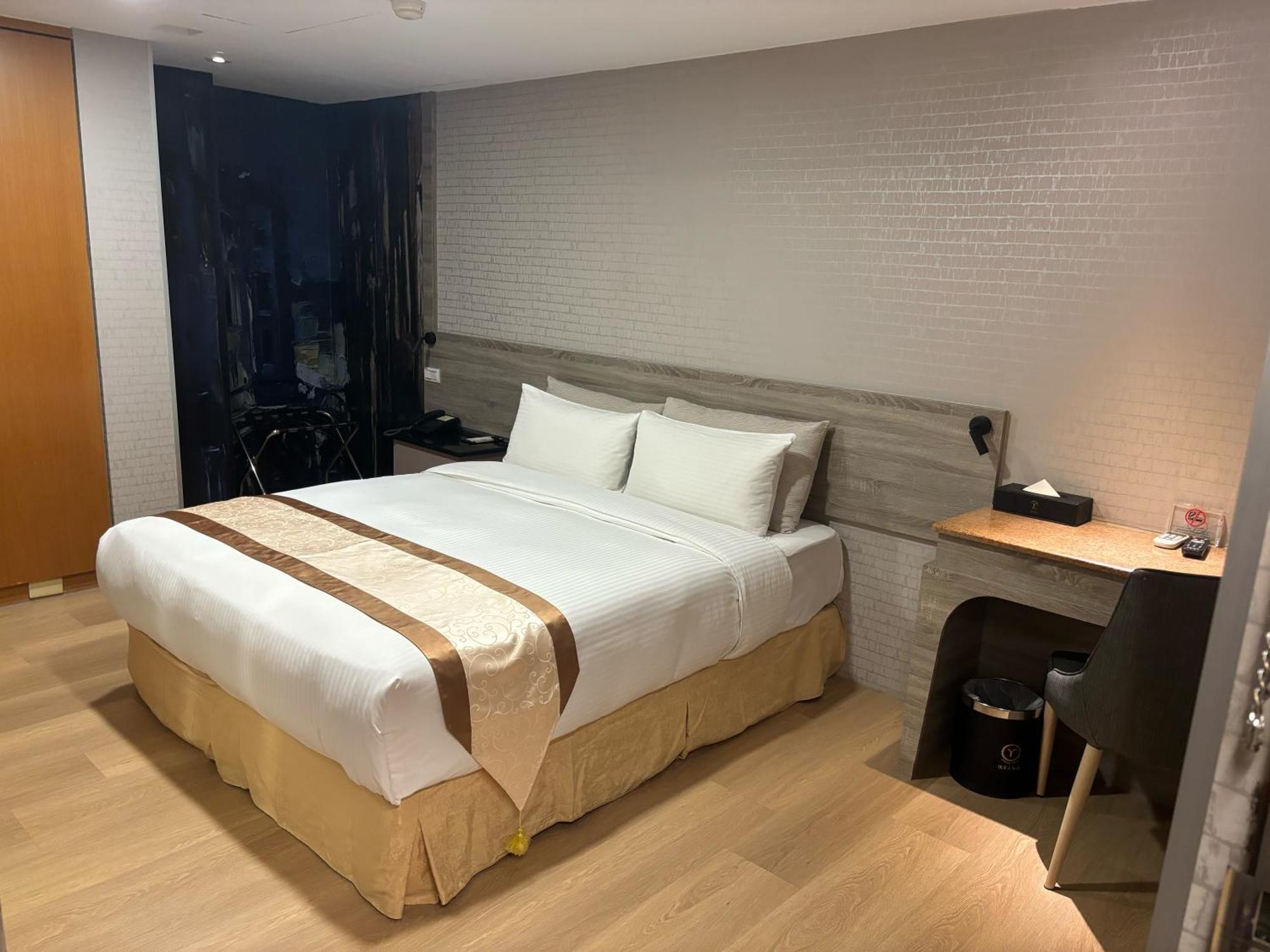 Yuhao Hotel - Hsinchu Branch Екстер'єр фото
