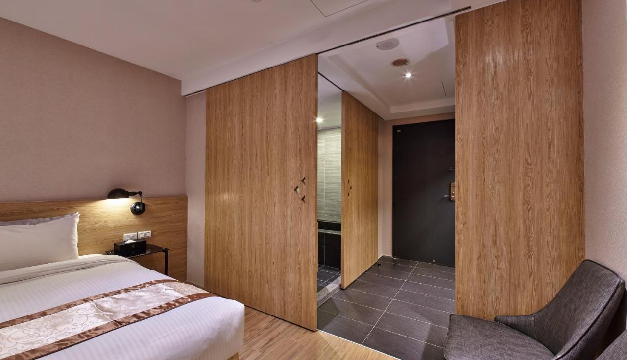 Yuhao Hotel - Hsinchu Branch Екстер'єр фото