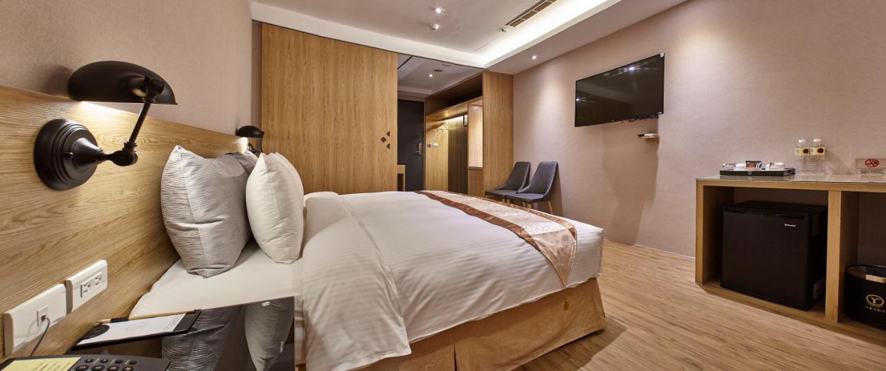 Yuhao Hotel - Hsinchu Branch Екстер'єр фото