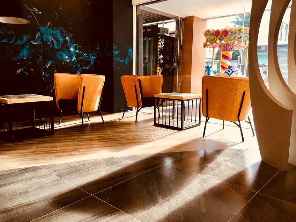 Yuhao Hotel - Hsinchu Branch Екстер'єр фото